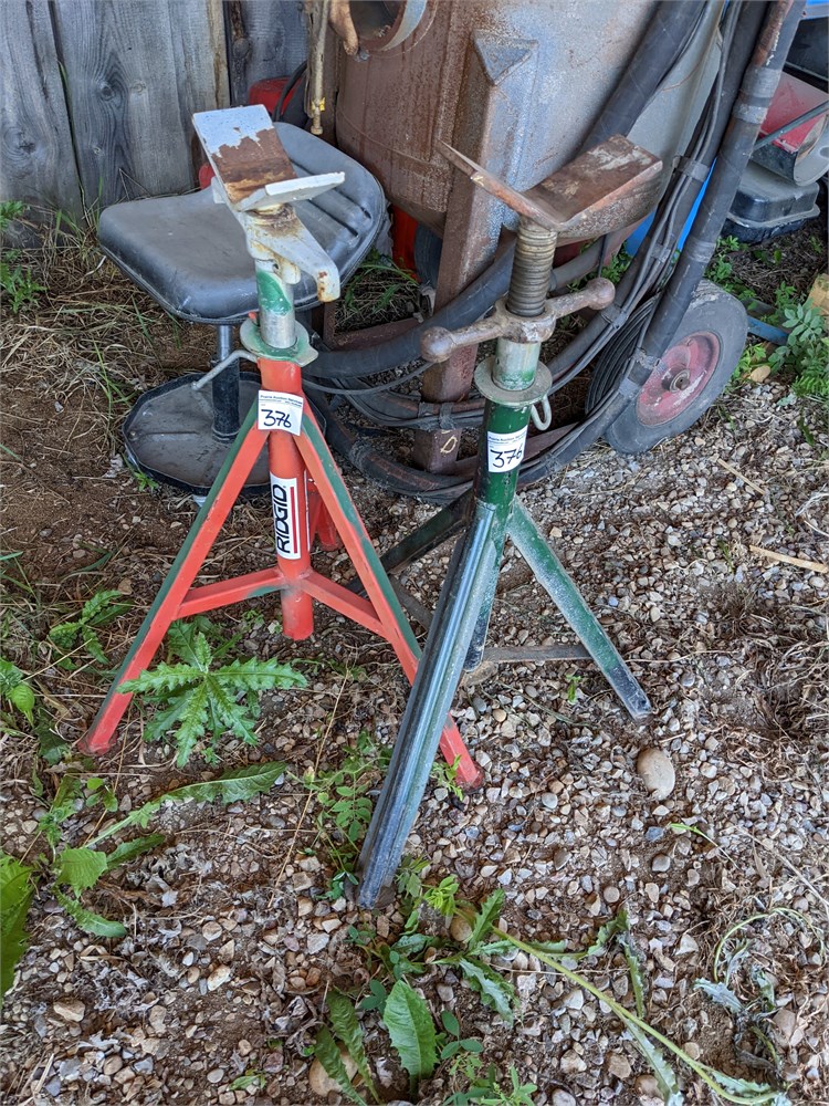 Prairie Auction Services Lot 376 24" pipe stands